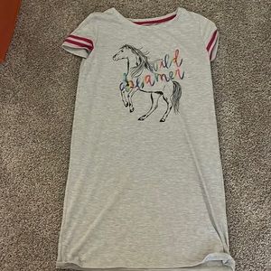 Horse night gown kids size large